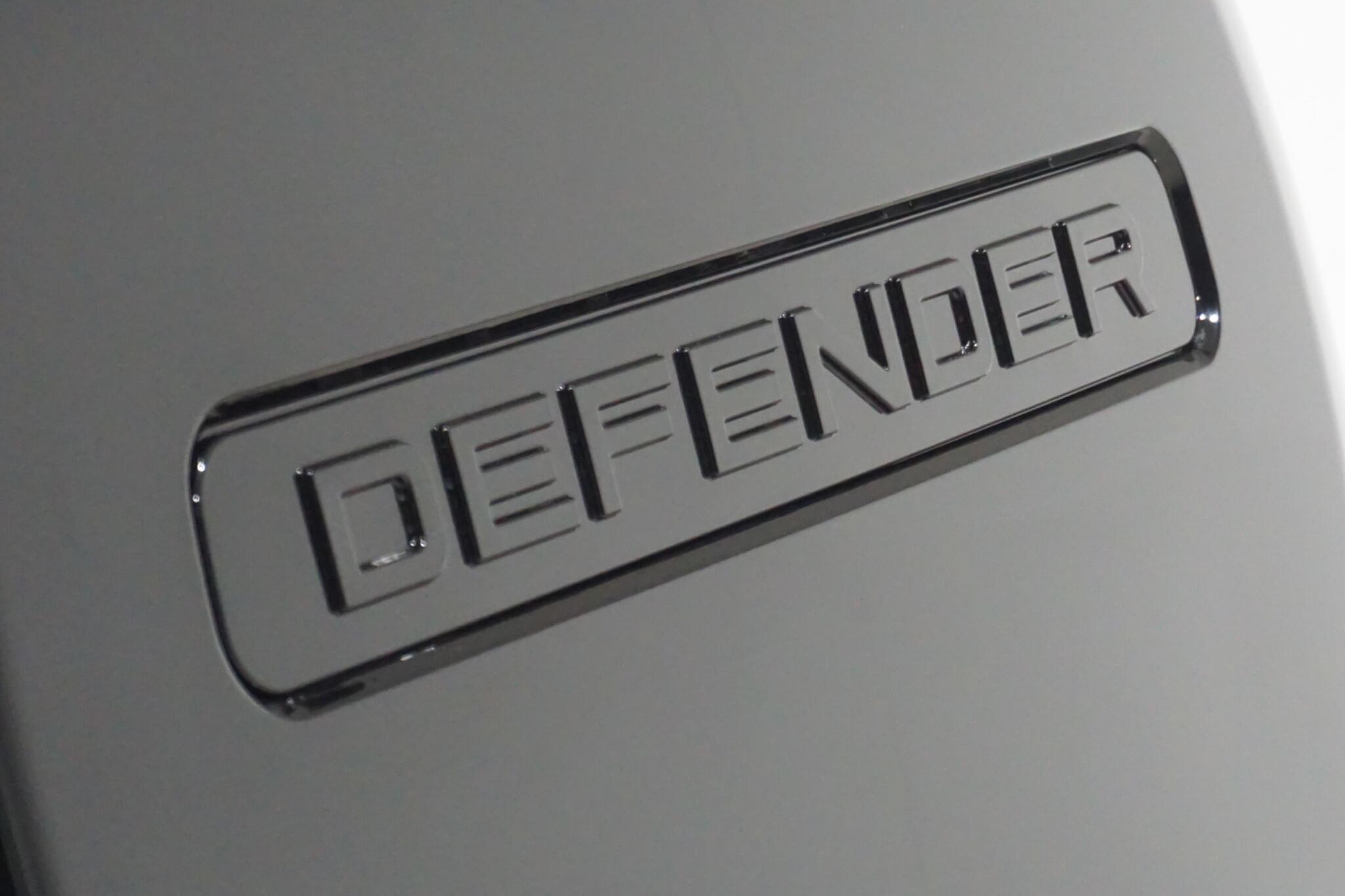 Land Rover Defender 110 3.0 D350 MHEV X-Dynamic HSE Hard Top SUV Auto 4WD MWB Euro 6 (s/s) 5dr